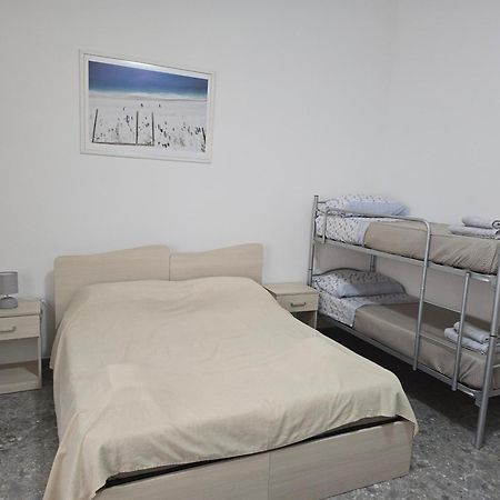 Da Massimo 1 Bed and Breakfast Marina di Schiavonea Exteriör bild